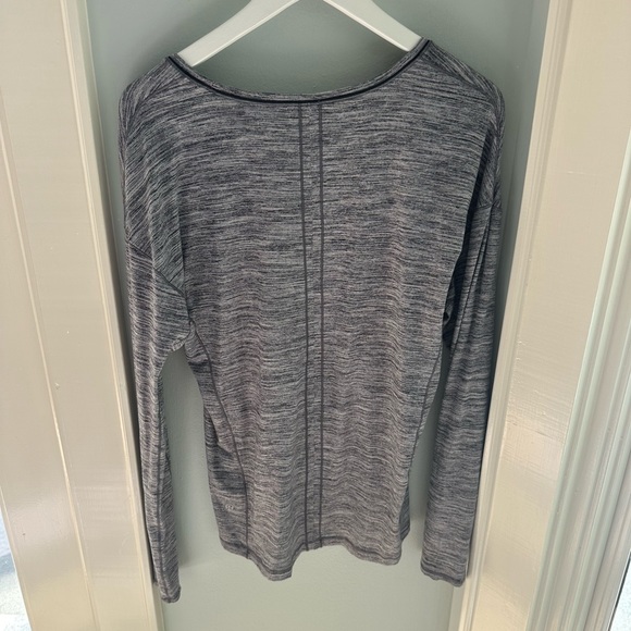 Lululemon Sweat Embrace Long Sleeve - Picture 6 of 7